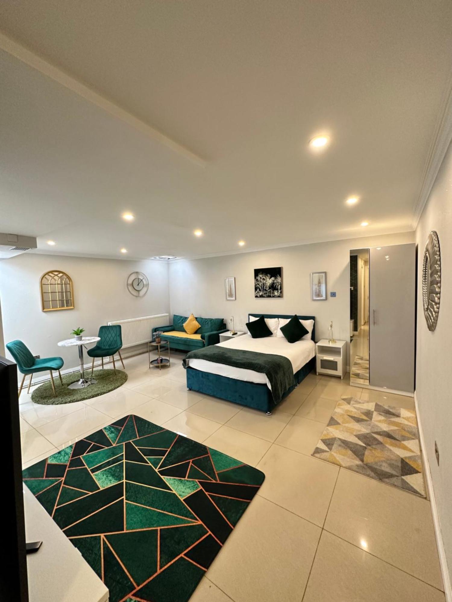 Luxury Studio Apartment Harrow on the Hill 외부 사진
