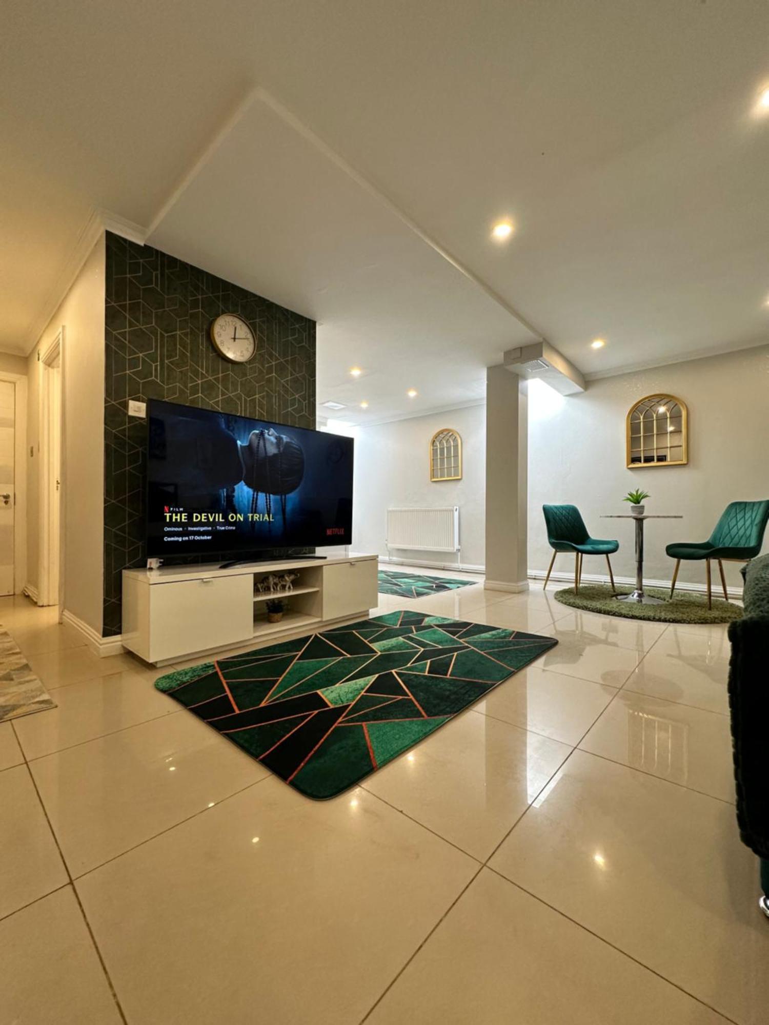 Luxury Studio Apartment Harrow on the Hill 외부 사진