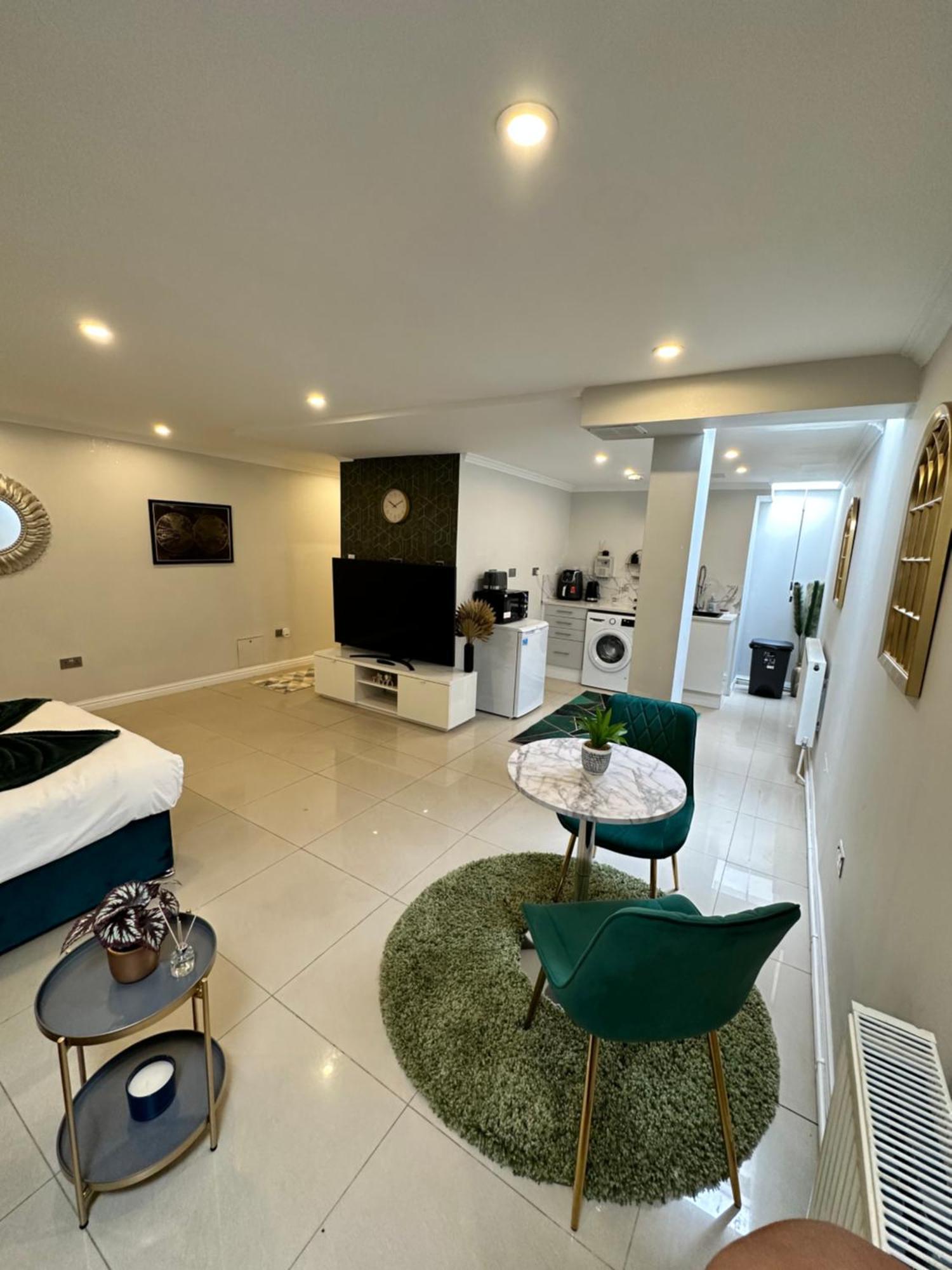 Luxury Studio Apartment Harrow on the Hill 외부 사진